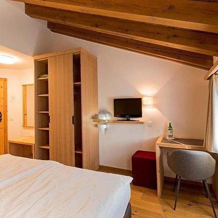 Hotel Saluver Celerina/Schlarigna Buitenkant foto