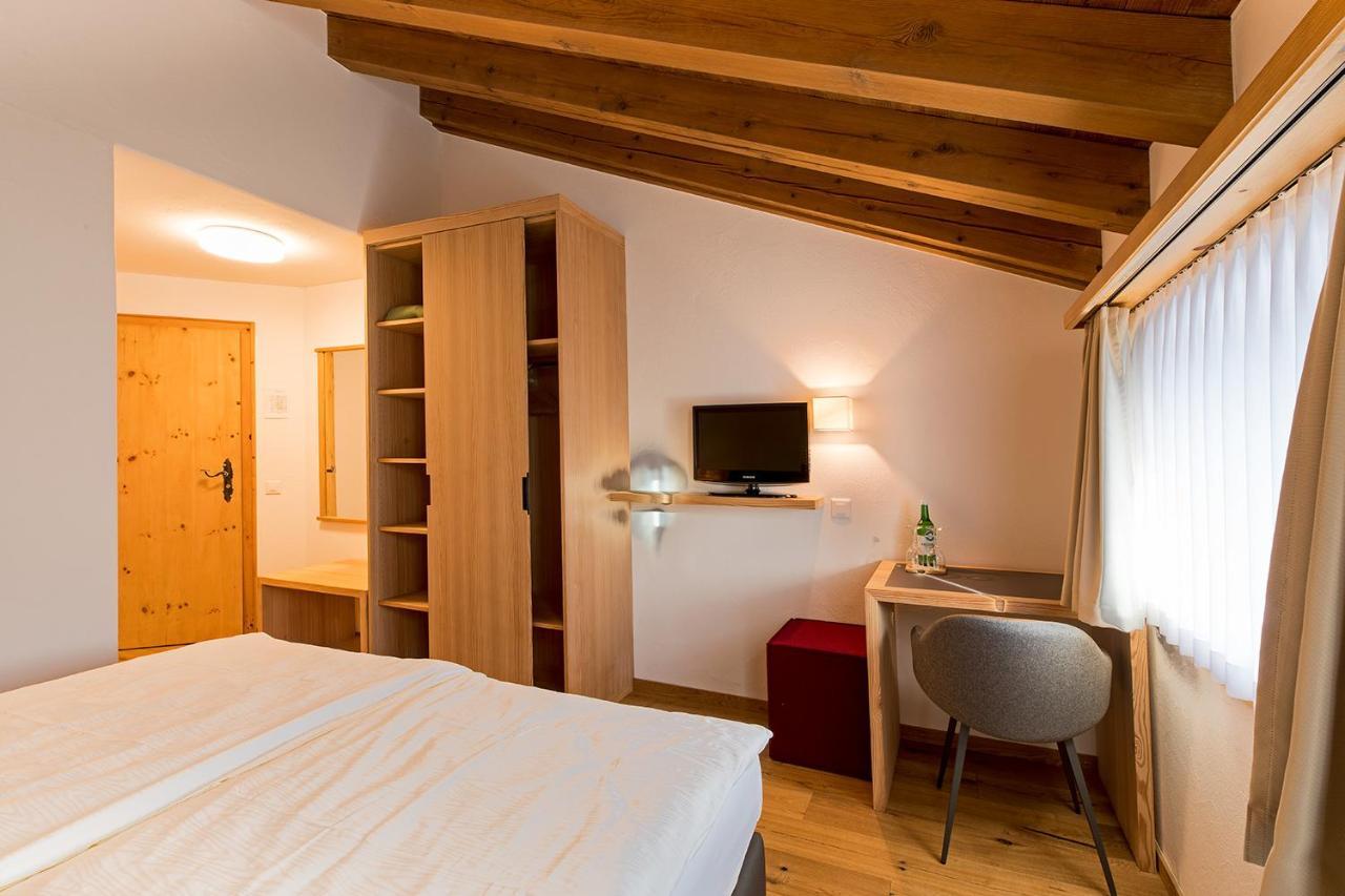 Hotel Saluver Celerina/Schlarigna Buitenkant foto